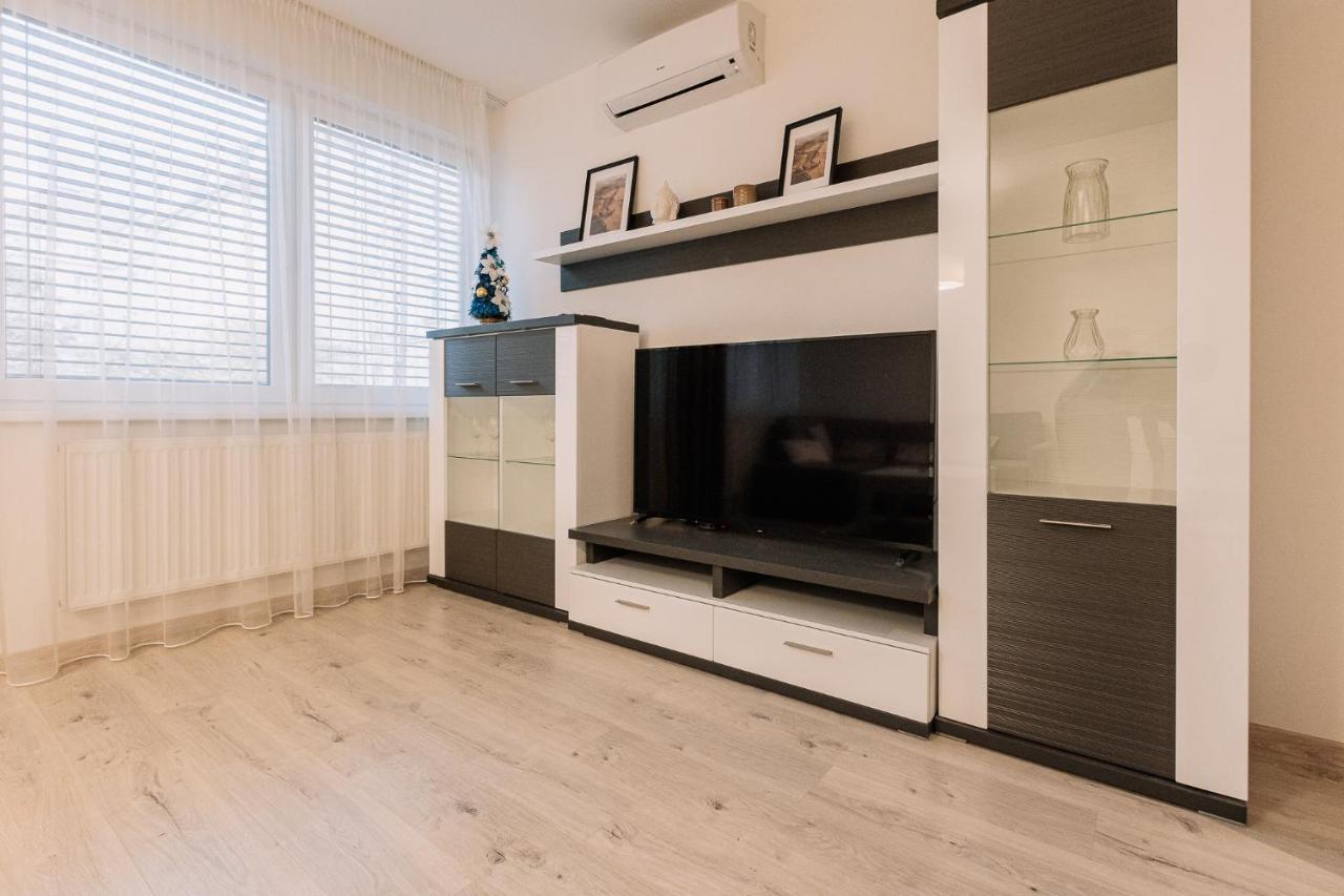Skau Dunajska 58A Apt3 Lejlighed Bratislava Eksteriør billede