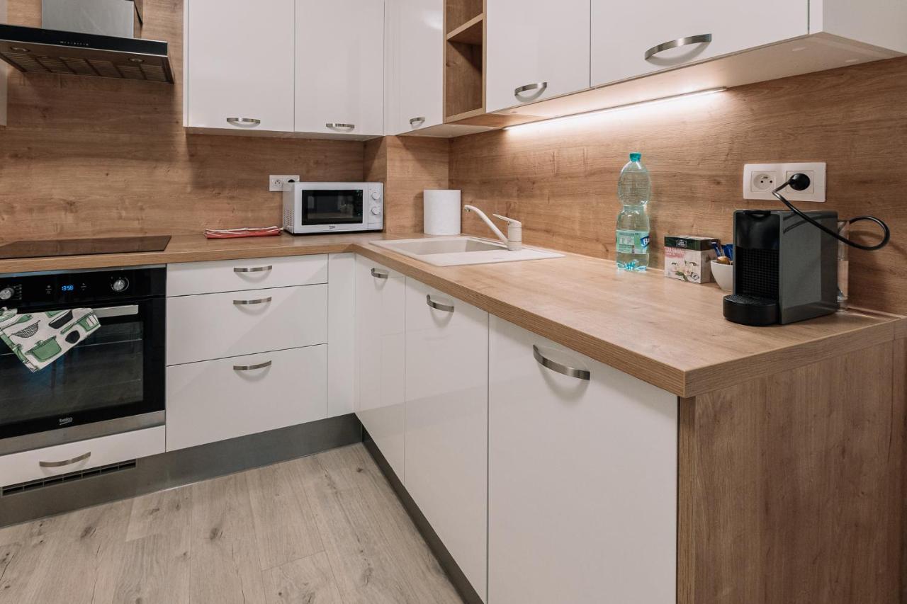 Skau Dunajska 58A Apt3 Lejlighed Bratislava Eksteriør billede
