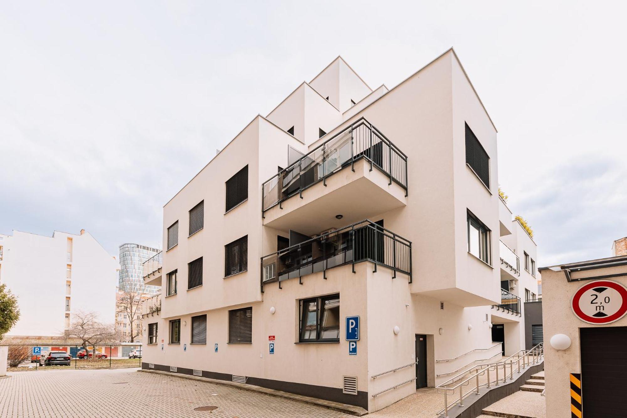 Skau Dunajska 58A Apt3 Lejlighed Bratislava Eksteriør billede
